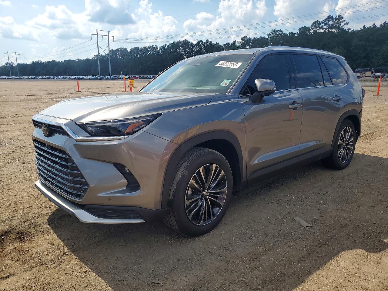 2026 Toyota Grand Highlander Hybrid Max Platinum Gray vin: 5TDADAB55TS038946