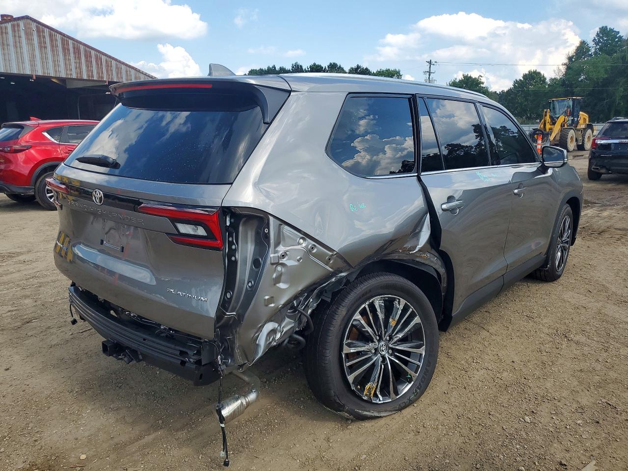 2026 Toyota Grand Highlander Hybrid Max Platinum Gray vin: 5TDADAB55TS038946