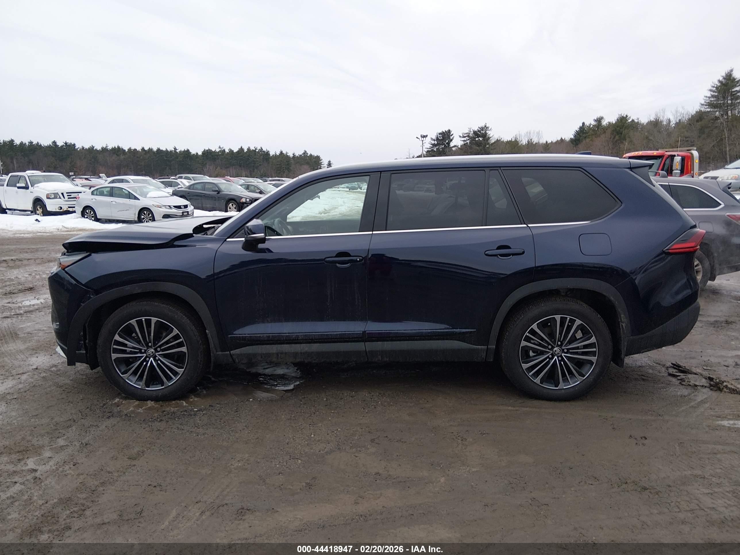 2025 Toyota Grand Highlander Hybrid Platinum Max Dark Blue vin: 5TDADAB59SS013059