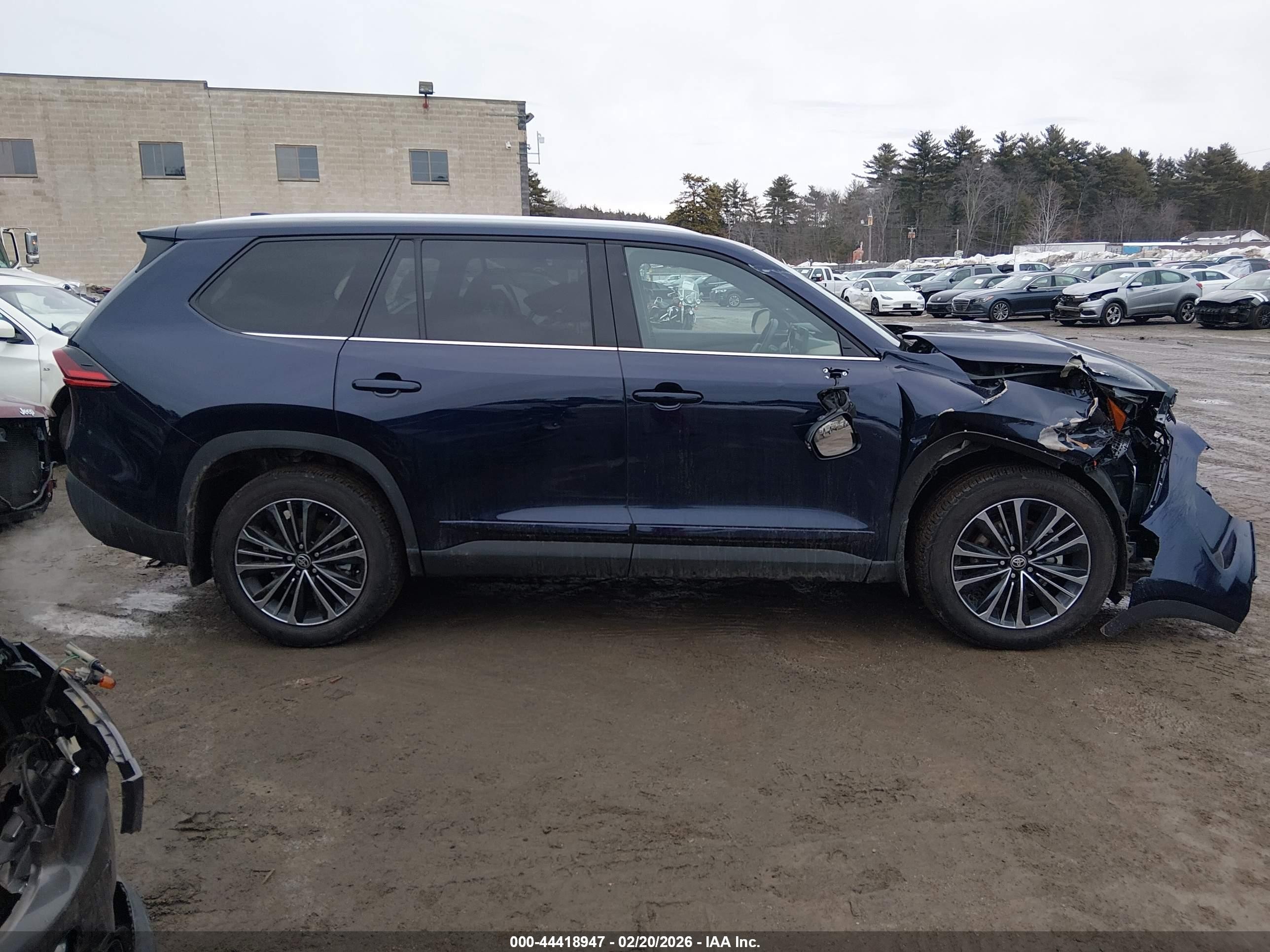 2025 Toyota Grand Highlander Hybrid Platinum Max Dark Blue vin: 5TDADAB59SS013059