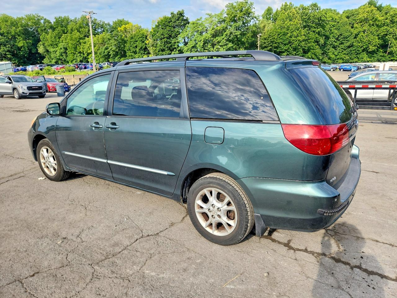 2005 Toyota Sienna Xle Limited 7 Passenger Green vin: 5TDBA22C05S040642