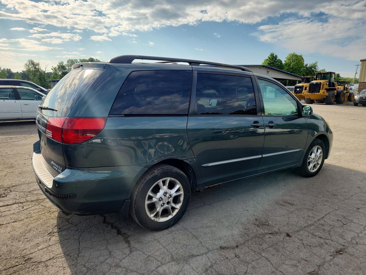 2005 Toyota Sienna Xle Limited 7 Passenger Green vin: 5TDBA22C05S040642
