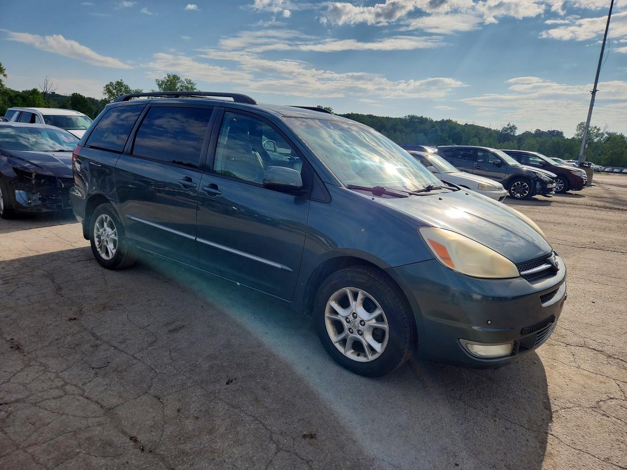 2005 Toyota Sienna Xle Limited 7 Passenger Green vin: 5TDBA22C05S040642