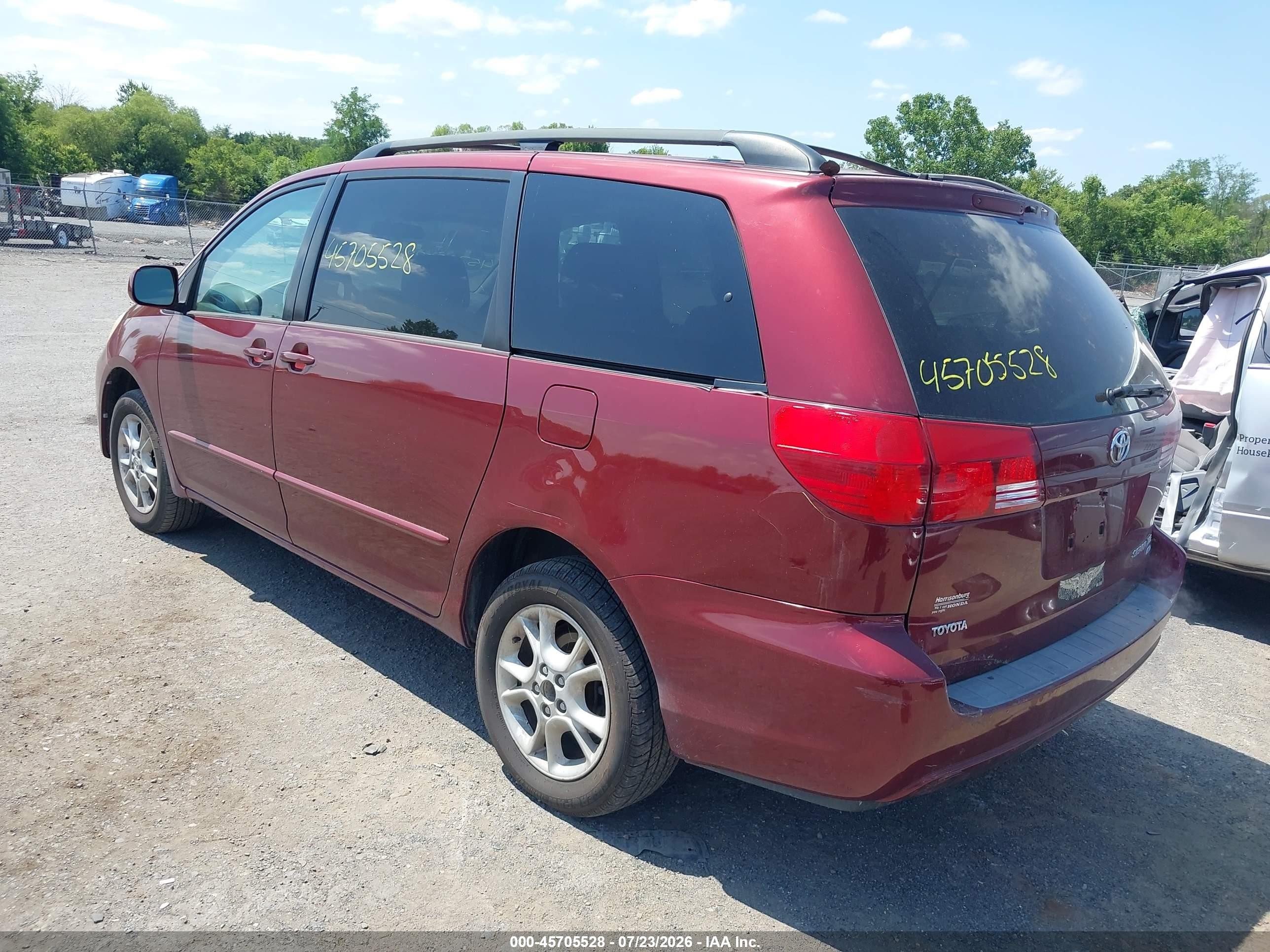 2005 Toyota Sienna Xle Red vin: 5TDBA22C05S043945