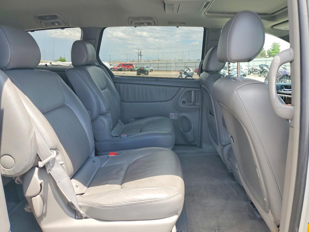 2006 Toyota Sienna Xle Limited 7 Passenger White vin: 5TDBA22C06S054784