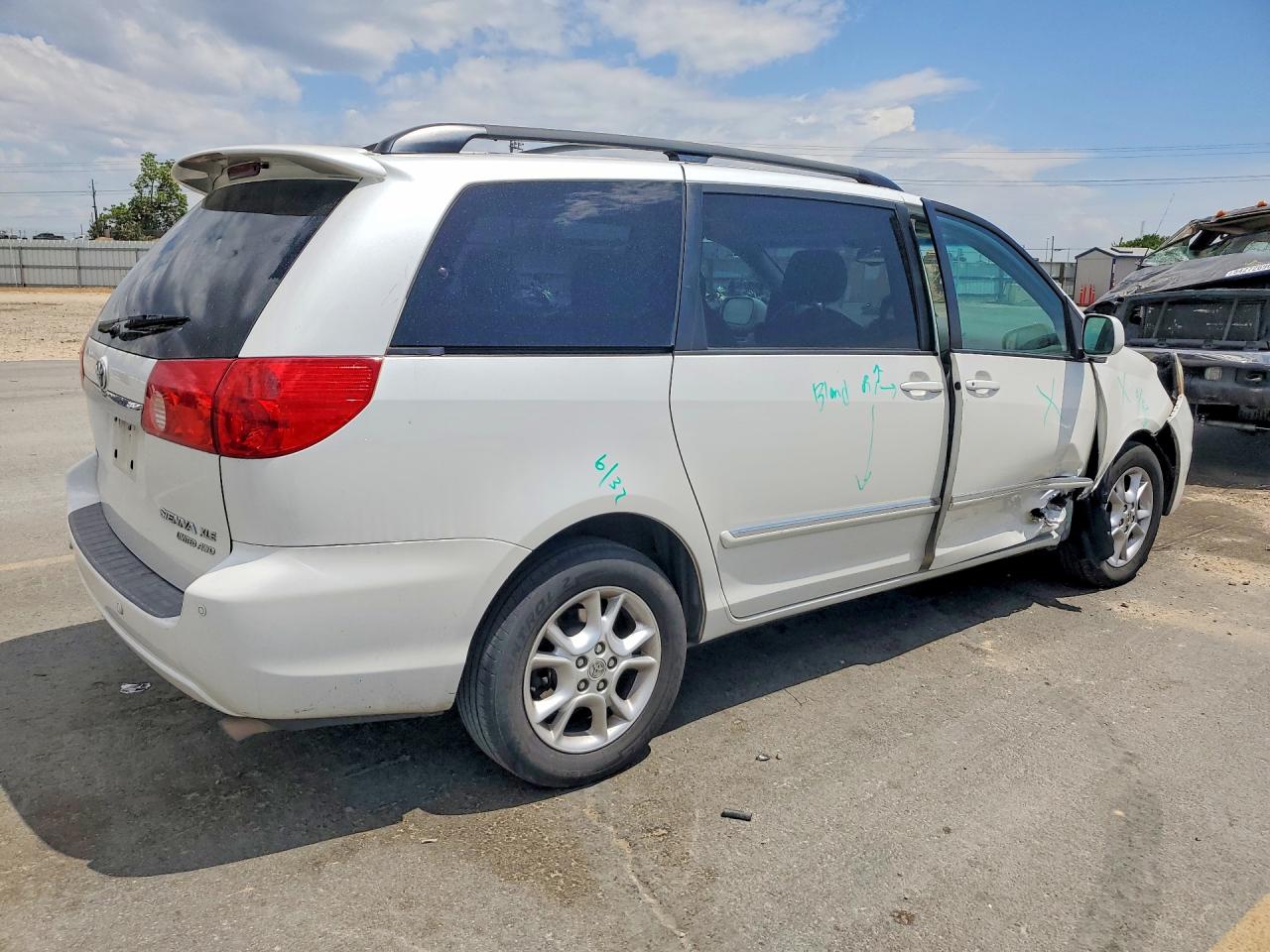 2006 Toyota Sienna Xle Limited 7 Passenger White vin: 5TDBA22C06S054784