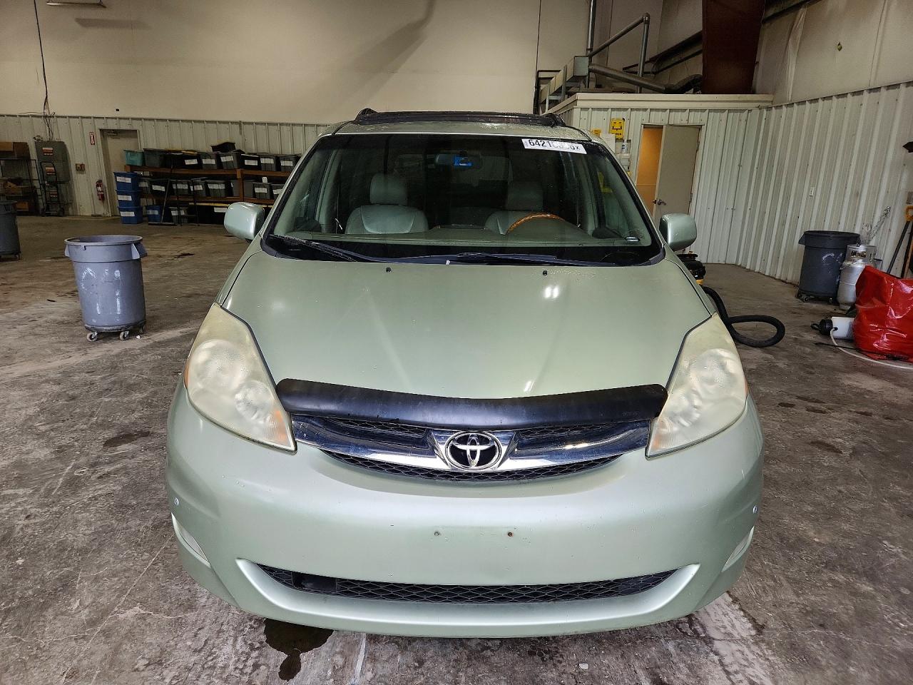 2006 Toyota Sienna Xle Limited 7 Passenger Gold vin: 5TDBA22C06S066532