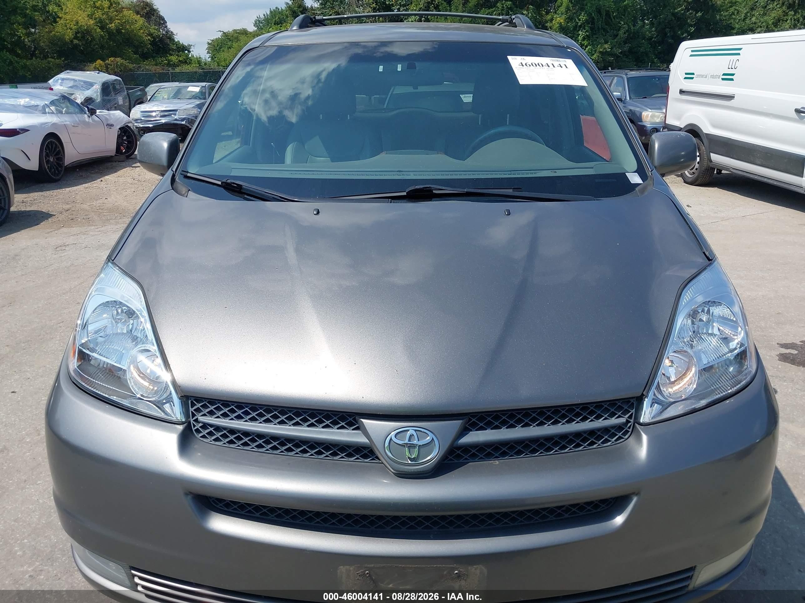 2004 Toyota Sienna Xle Brown vin: 5TDBA22C14S004005