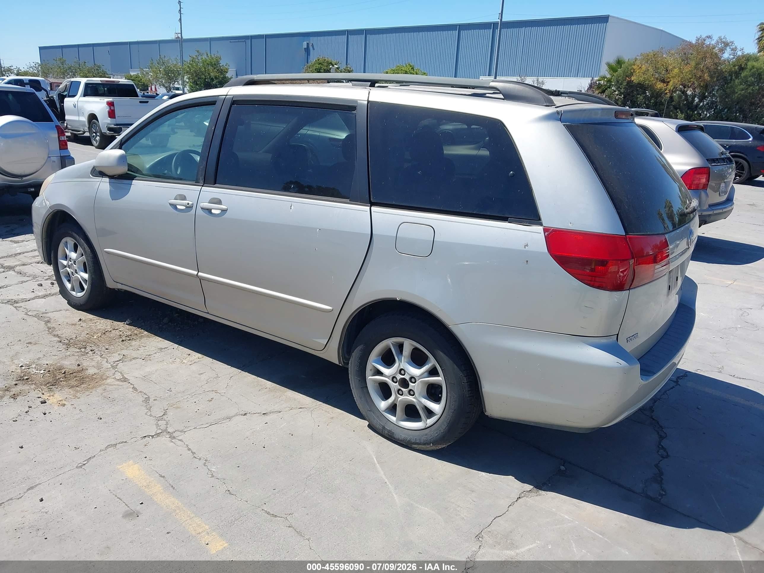 2004 Toyota Sienna Xle Silver vin: 5TDBA22C14S008717
