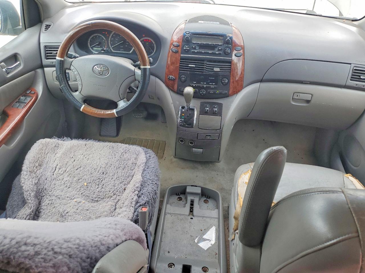 2004 Toyota Sienna Xle 7 Passenger Gray vin: 5TDBA22C14S017742