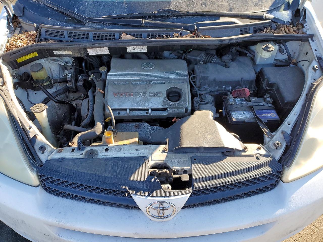 2005 Toyota Sienna Белый vin: 5TDBA22C15S053190