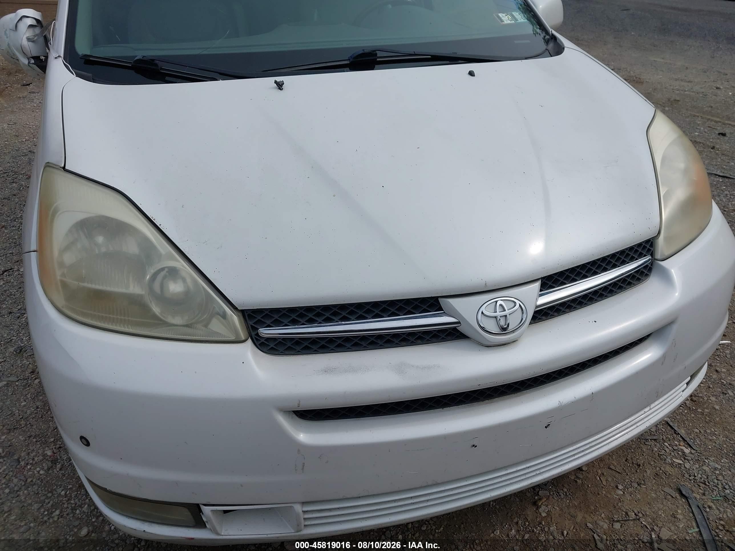 2004 Toyota Sienna Xle/xle Limited White vin: 5TDBA22C24S019046
