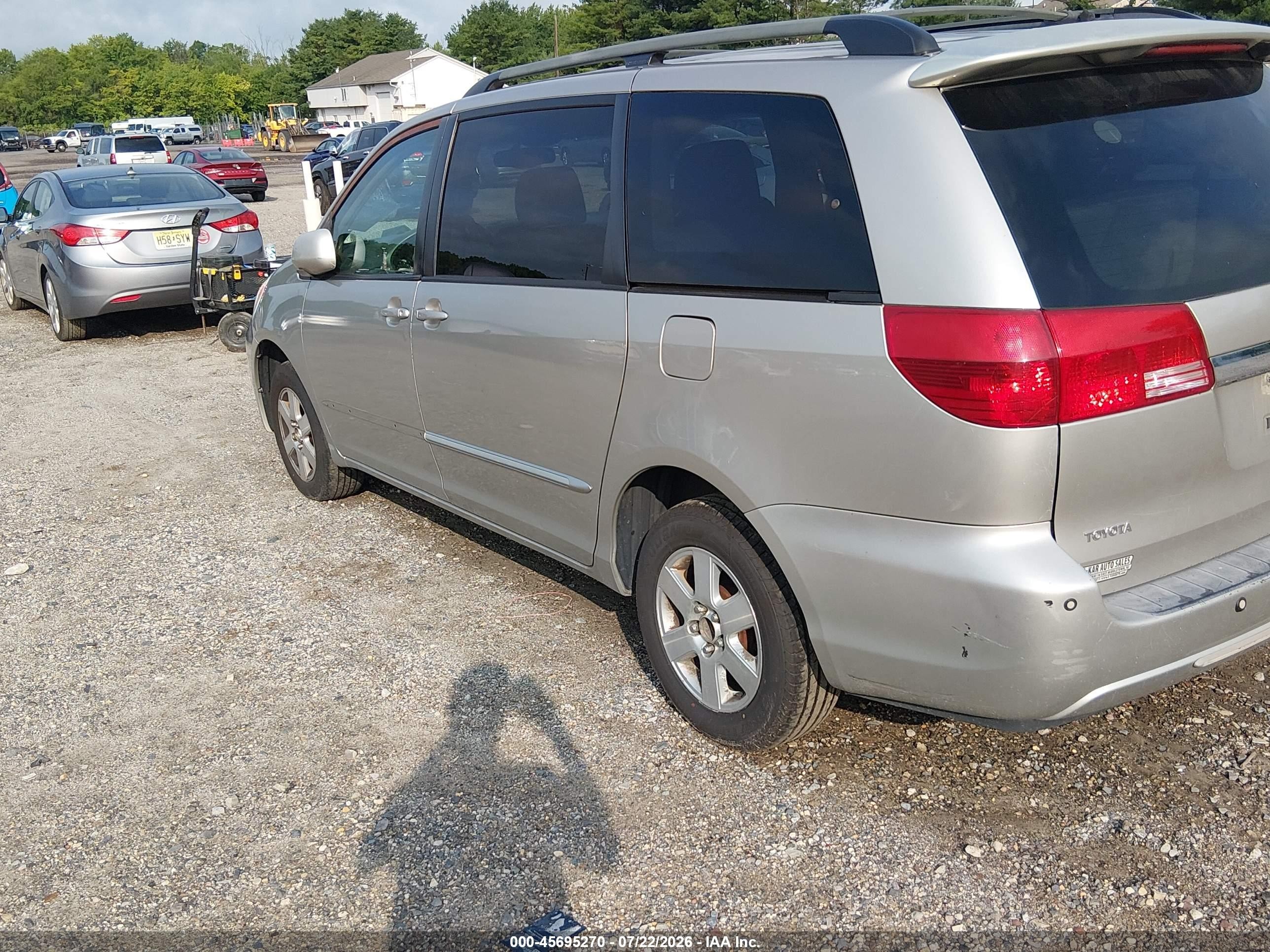 2005 Toyota Sienna Xle Limited Champagne vin: 5TDBA22C25S039296