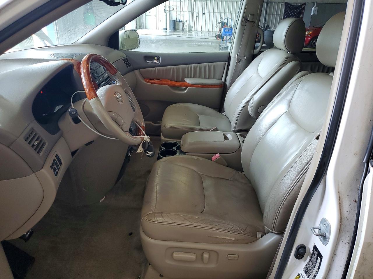 2006 Toyota Sienna Xle Limited 7 Passenger White vin: 5TDBA22C26S062918