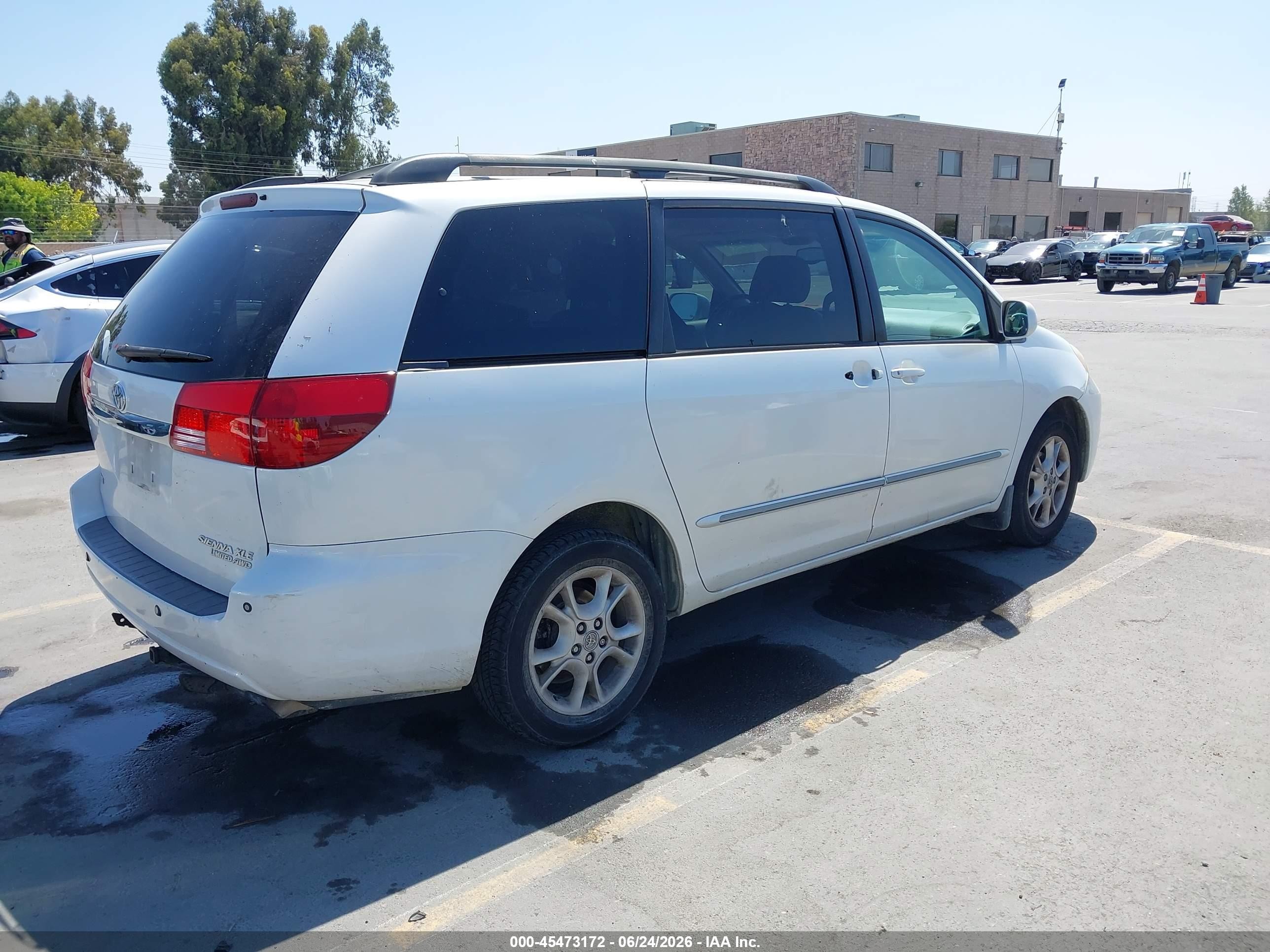 2004 Toyota Sienna Xle Limited White vin: 5TDBA22C34S003180