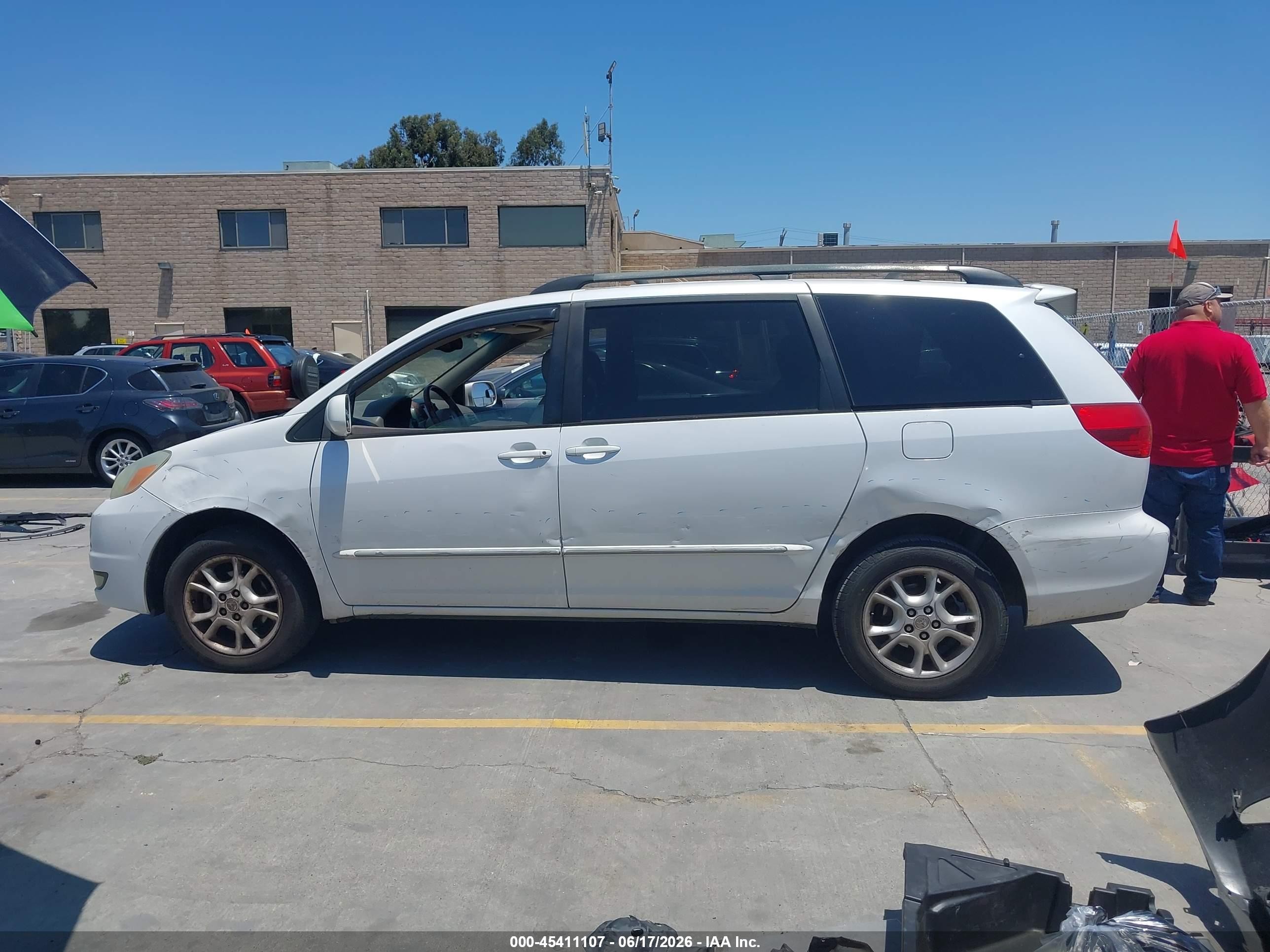 2004 Toyota Sienna Xle Limited White vin: 5TDBA22C34S010288