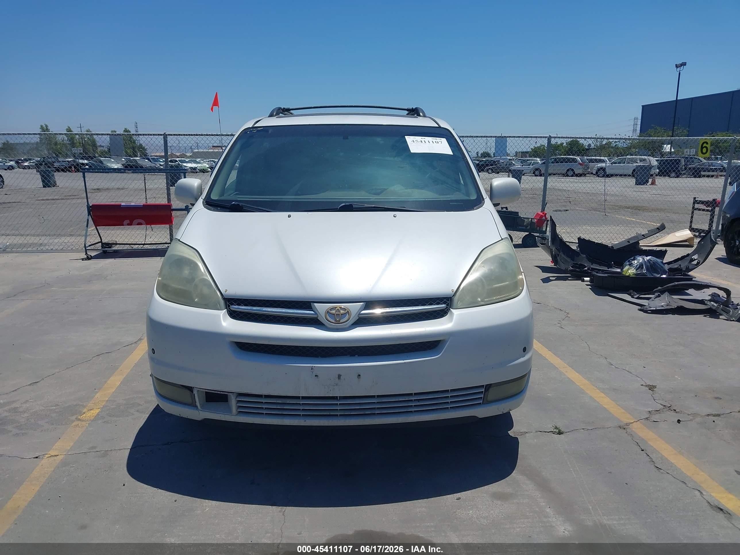 2004 Toyota Sienna Xle Limited White vin: 5TDBA22C34S010288