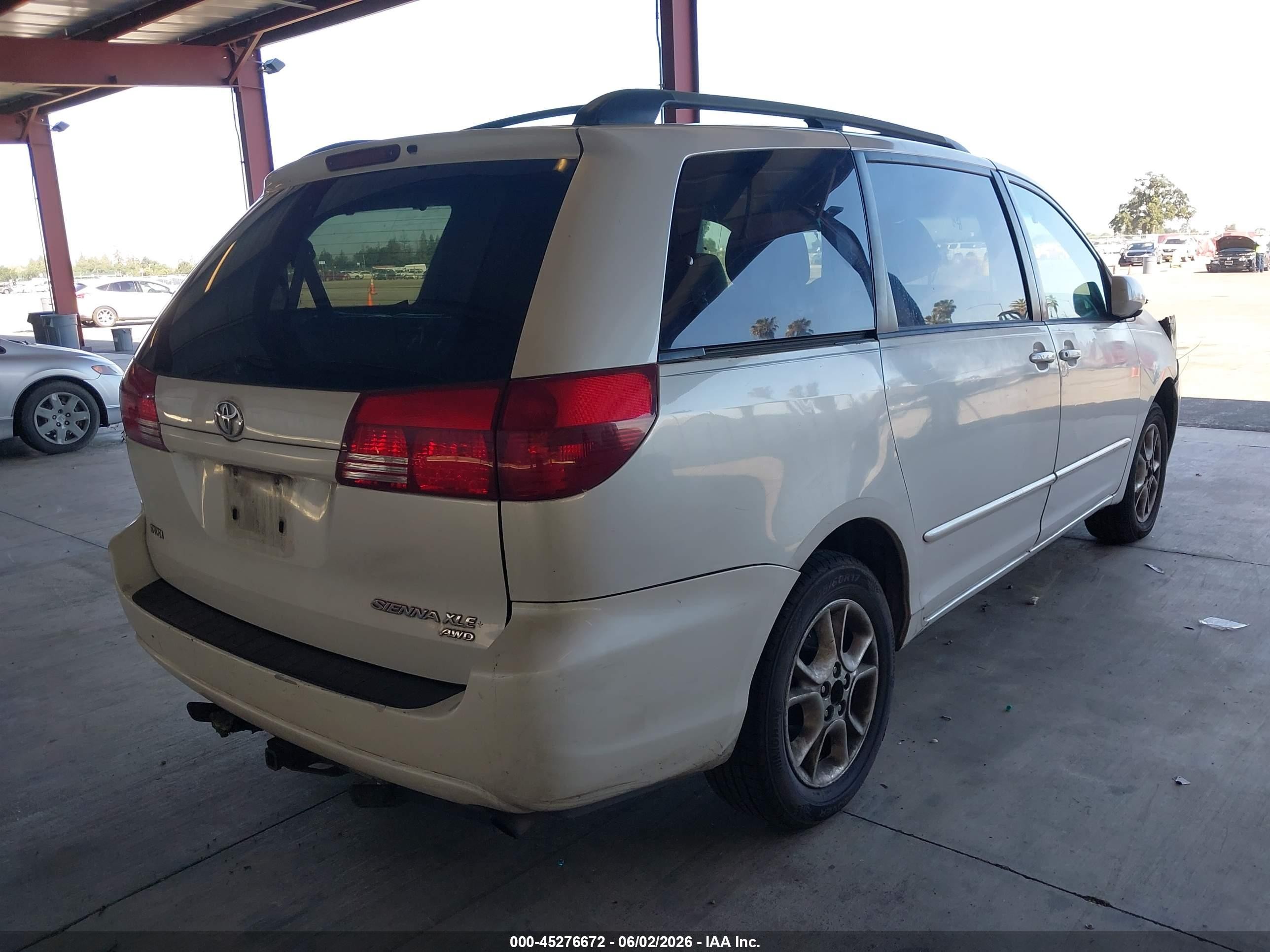 2004 Toyota Sienna Xle White vin: 5TDBA22C34S020299
