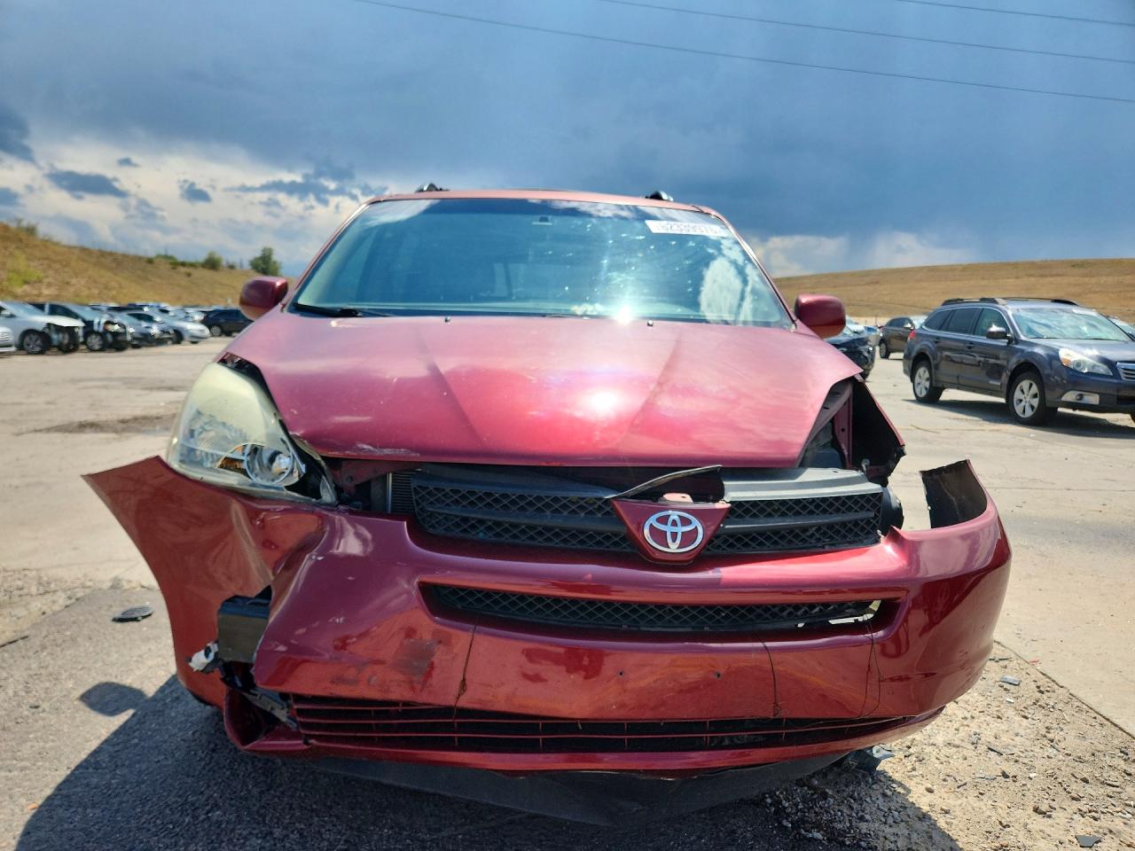 2005 Toyota Sienna Xle 7 Passenger Burgundy vin: 5TDBA22C35S029229