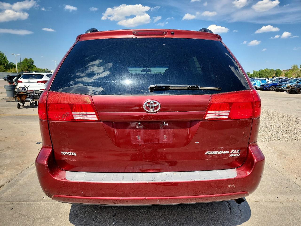 2005 Toyota Sienna Xle 7 Passenger Burgundy vin: 5TDBA22C35S029229