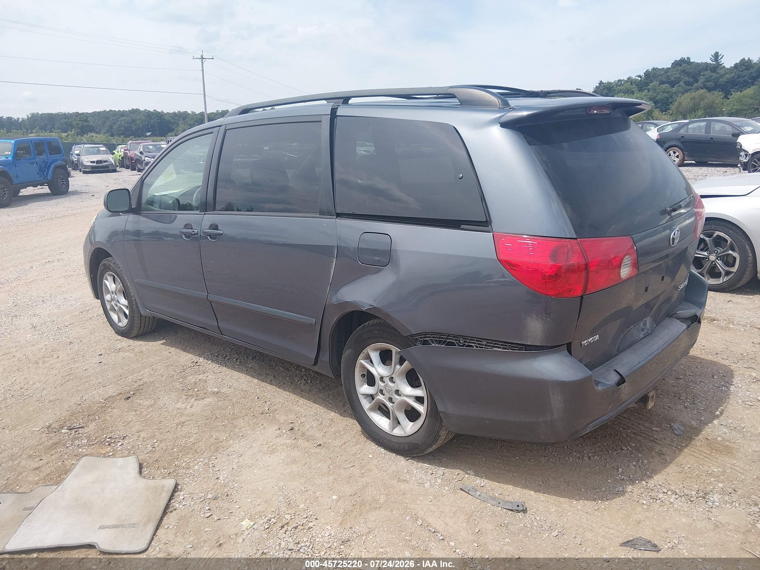 2006 Toyota Sienna Xle Red vin: 5TDBA22C36S066900