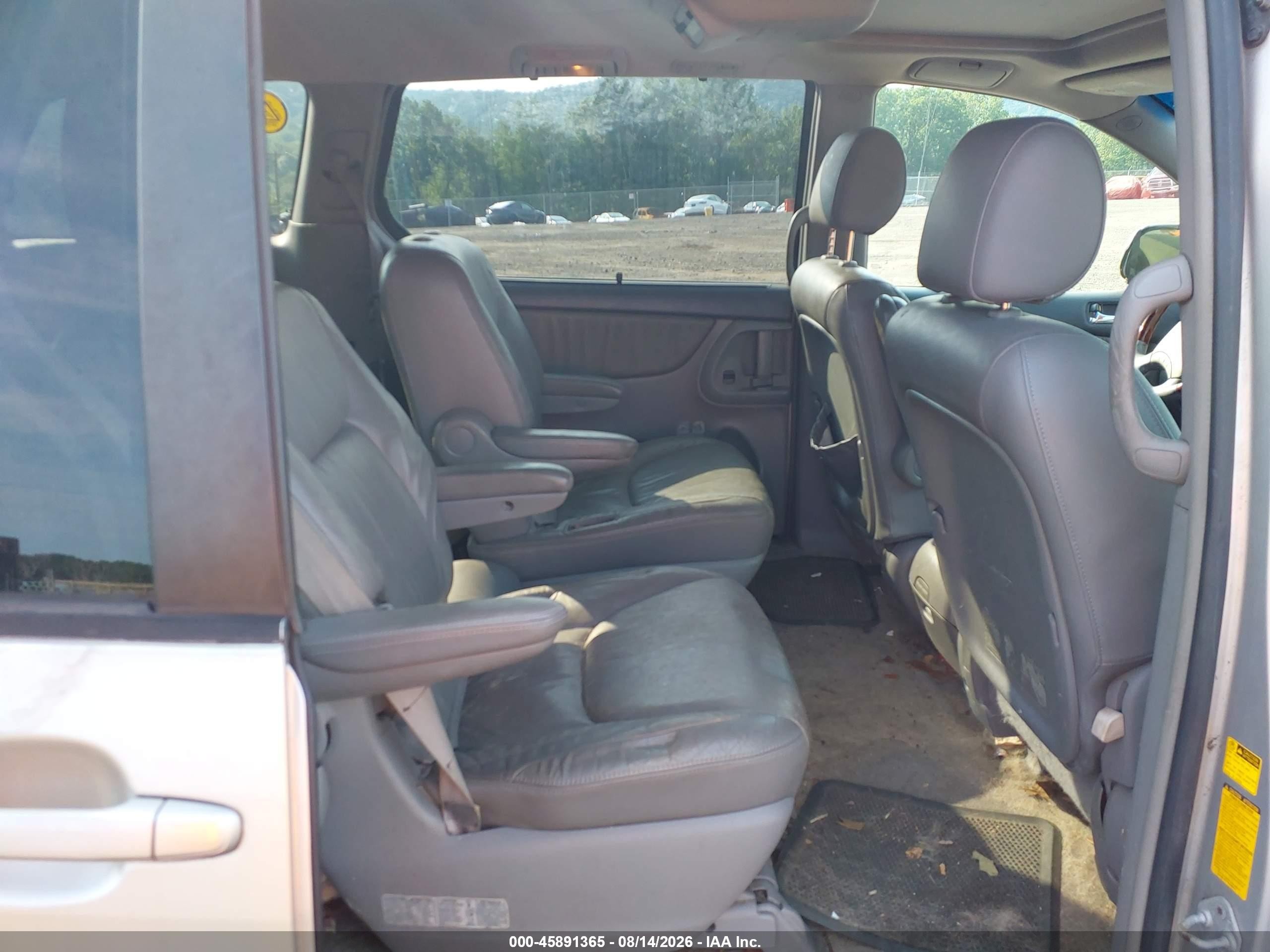 2004 Toyota Sienna Xle Limited Gold vin: 5TDBA22C44S000336