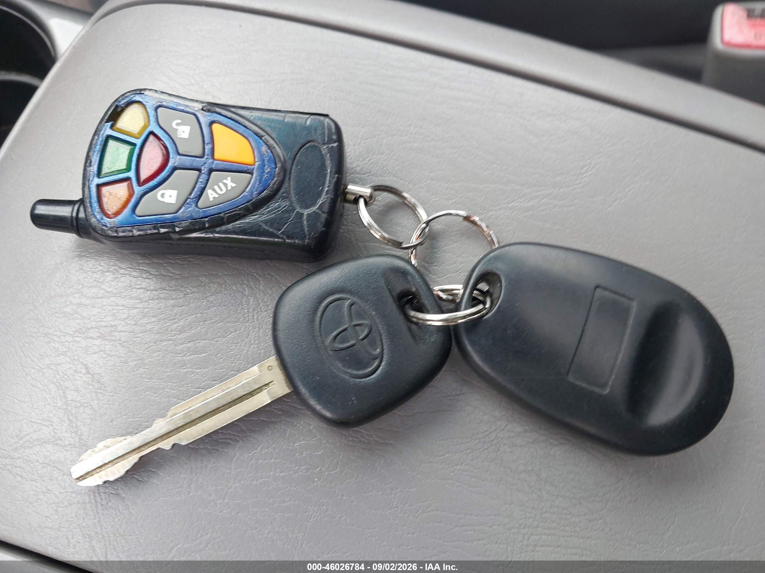 2004 Toyota Sienna Xle Limited Silver vin: 5TDBA22C44S003365