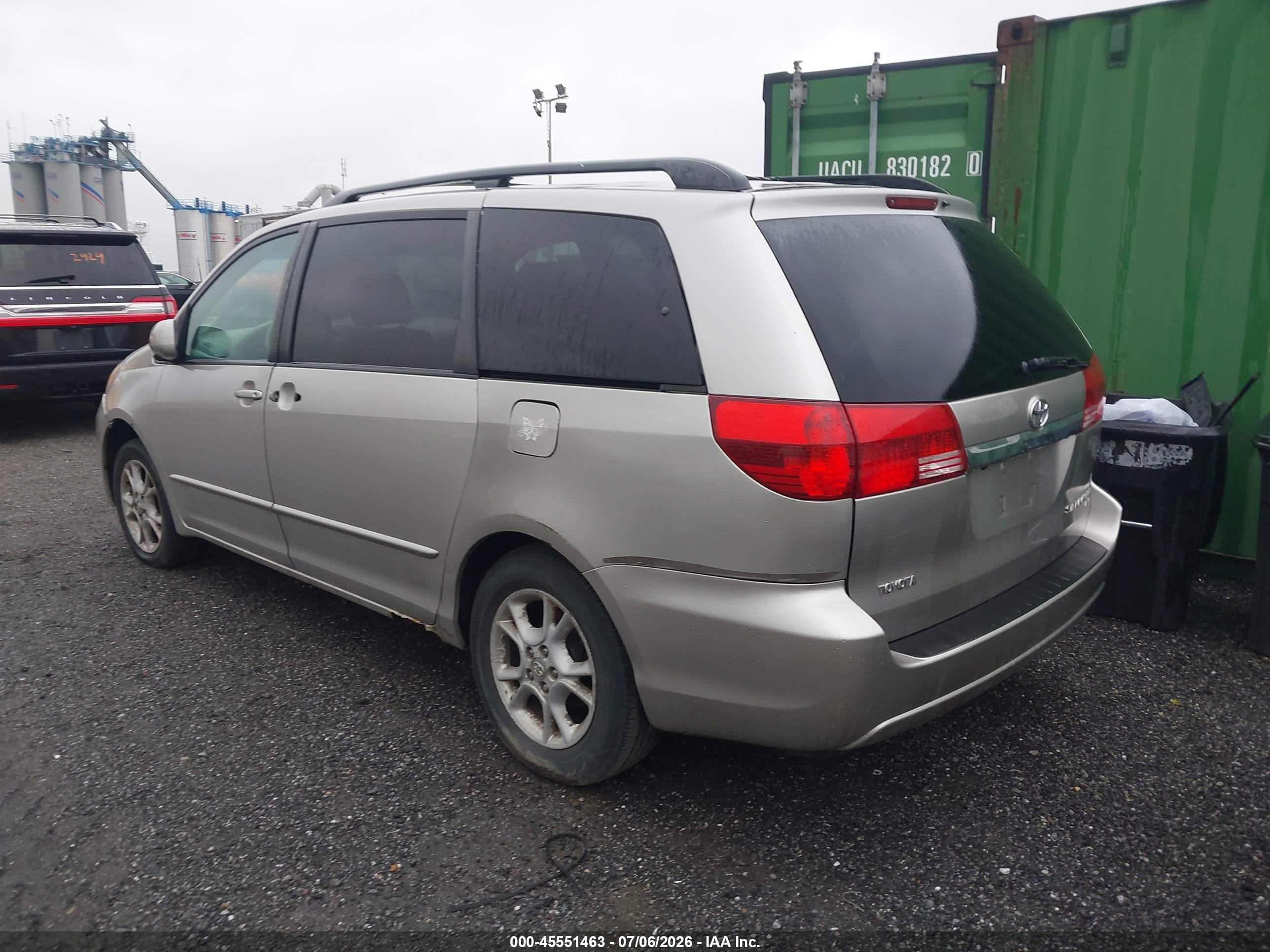 2004 Toyota Sienna Xle Silver vin: 5TDBA22C44S011420