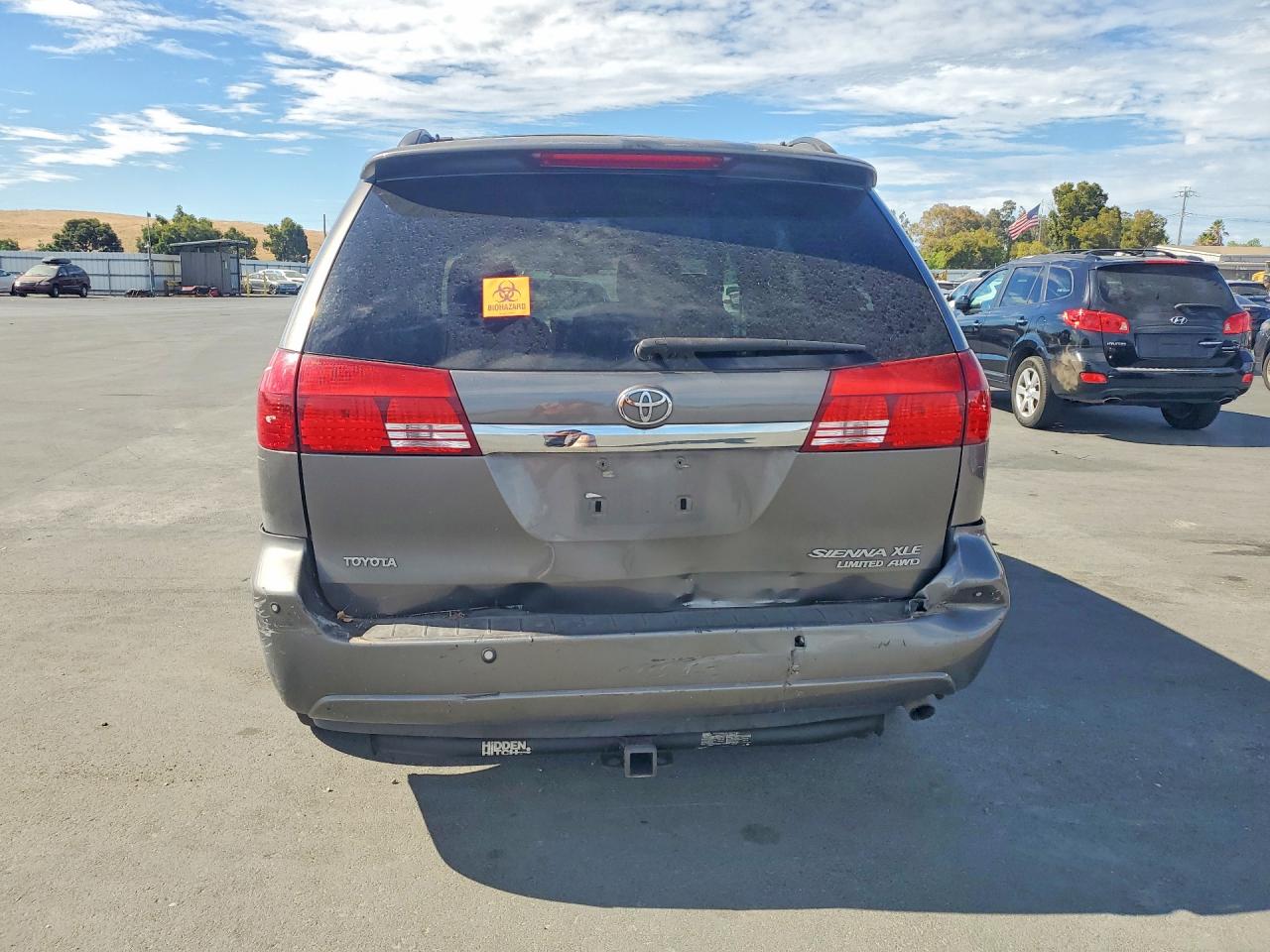 2004 Toyota Sienna Xle Limited 7 Passenger Gray vin: 5TDBA22C44S017198
