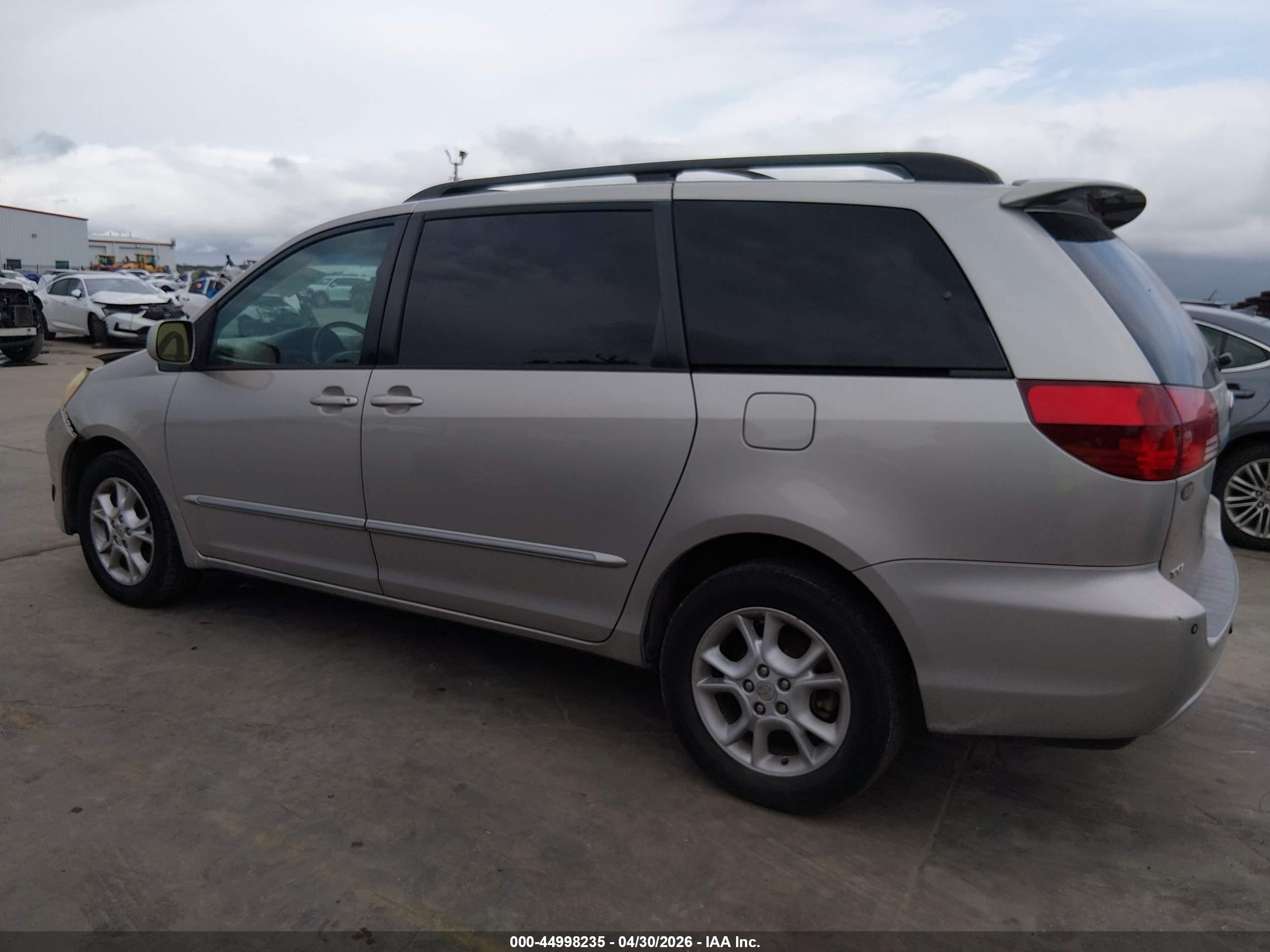2005 Toyota Sienna Xle Limited Серый vin: 5TDBA22C45S030034