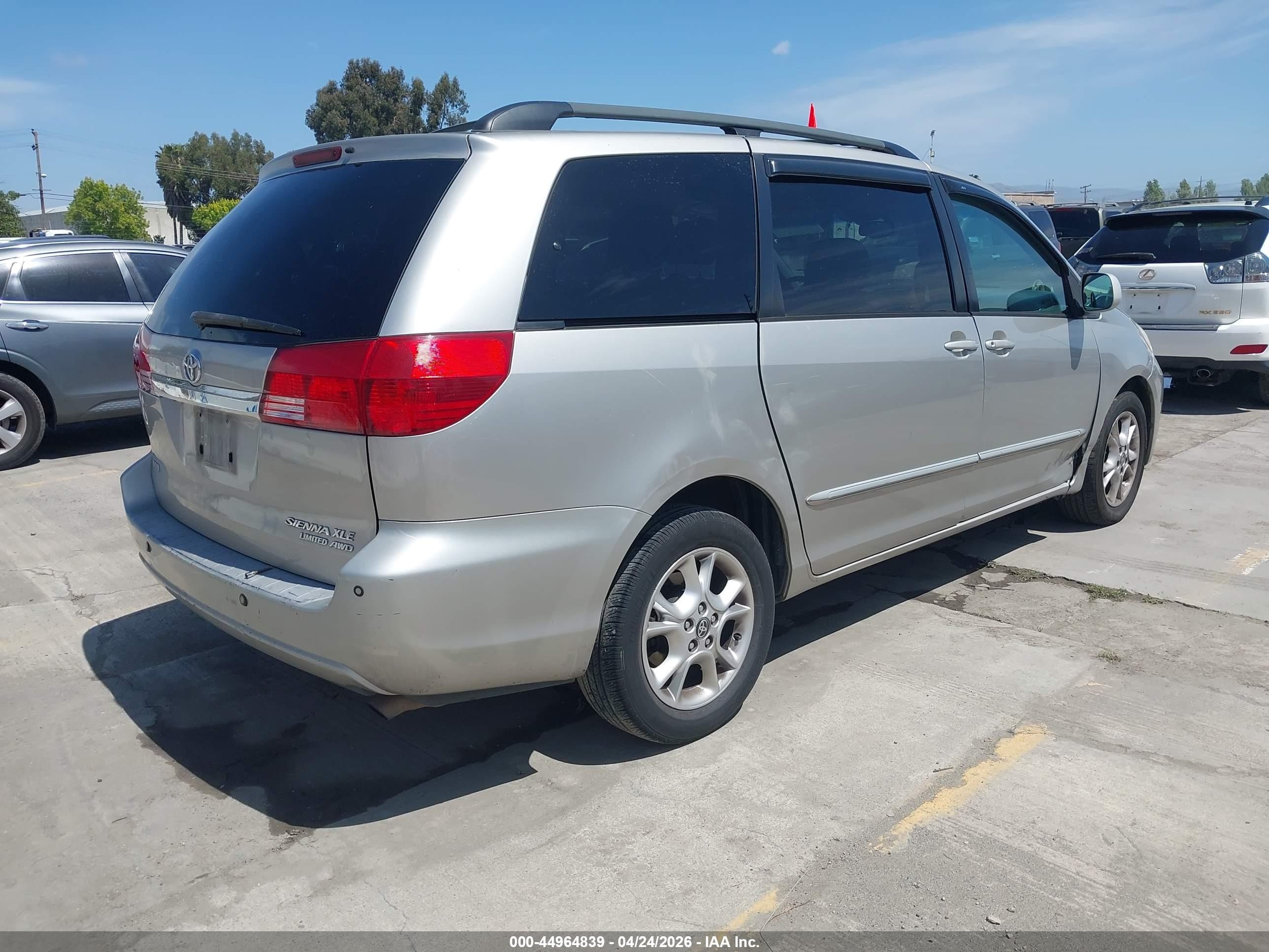 2005 Toyota Sienna Xle Limited Silver vin: 5TDBA22C45S031961