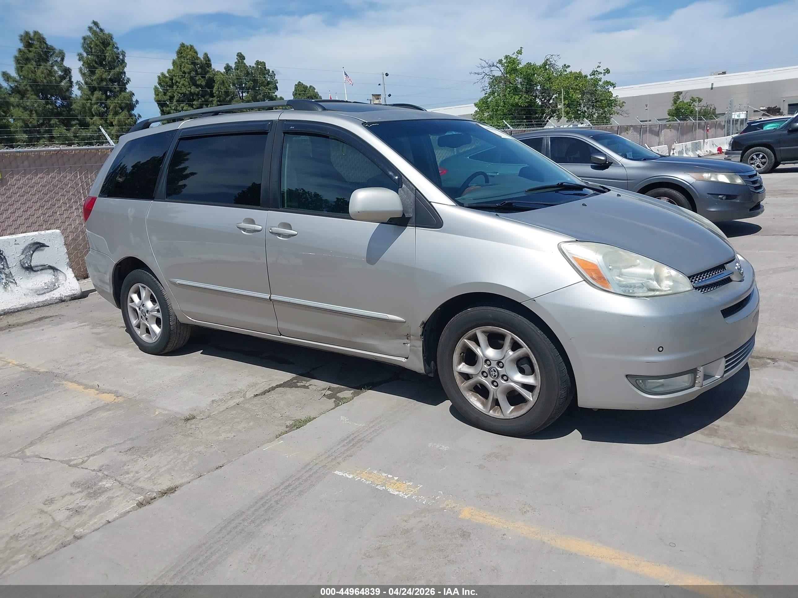 2005 Toyota Sienna Xle Limited Silver vin: 5TDBA22C45S031961