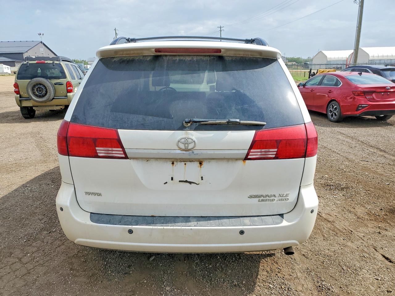2005 Toyota Sienna Xle 7 Passenger White vin: 5TDBA22C45S042152