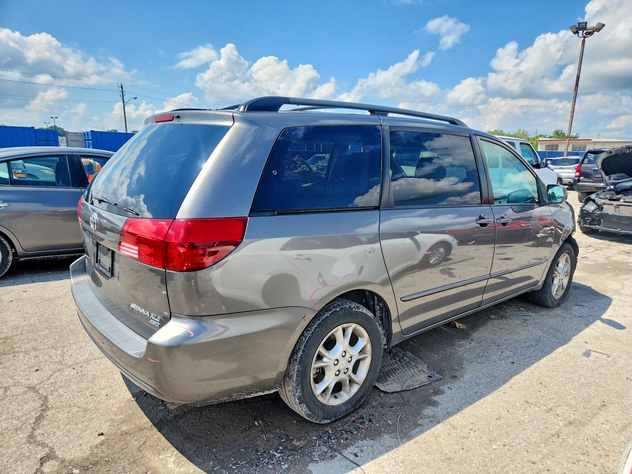 2005 Toyota Sienna Xle 7 Passenger Серый vin: 5TDBA22C45S044712