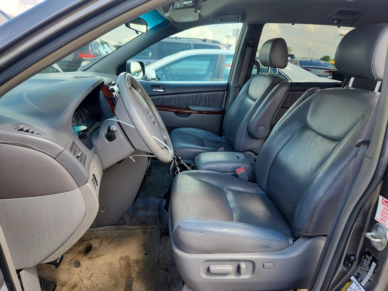 2005 Toyota Sienna Xle 7 Passenger Серый vin: 5TDBA22C45S044712