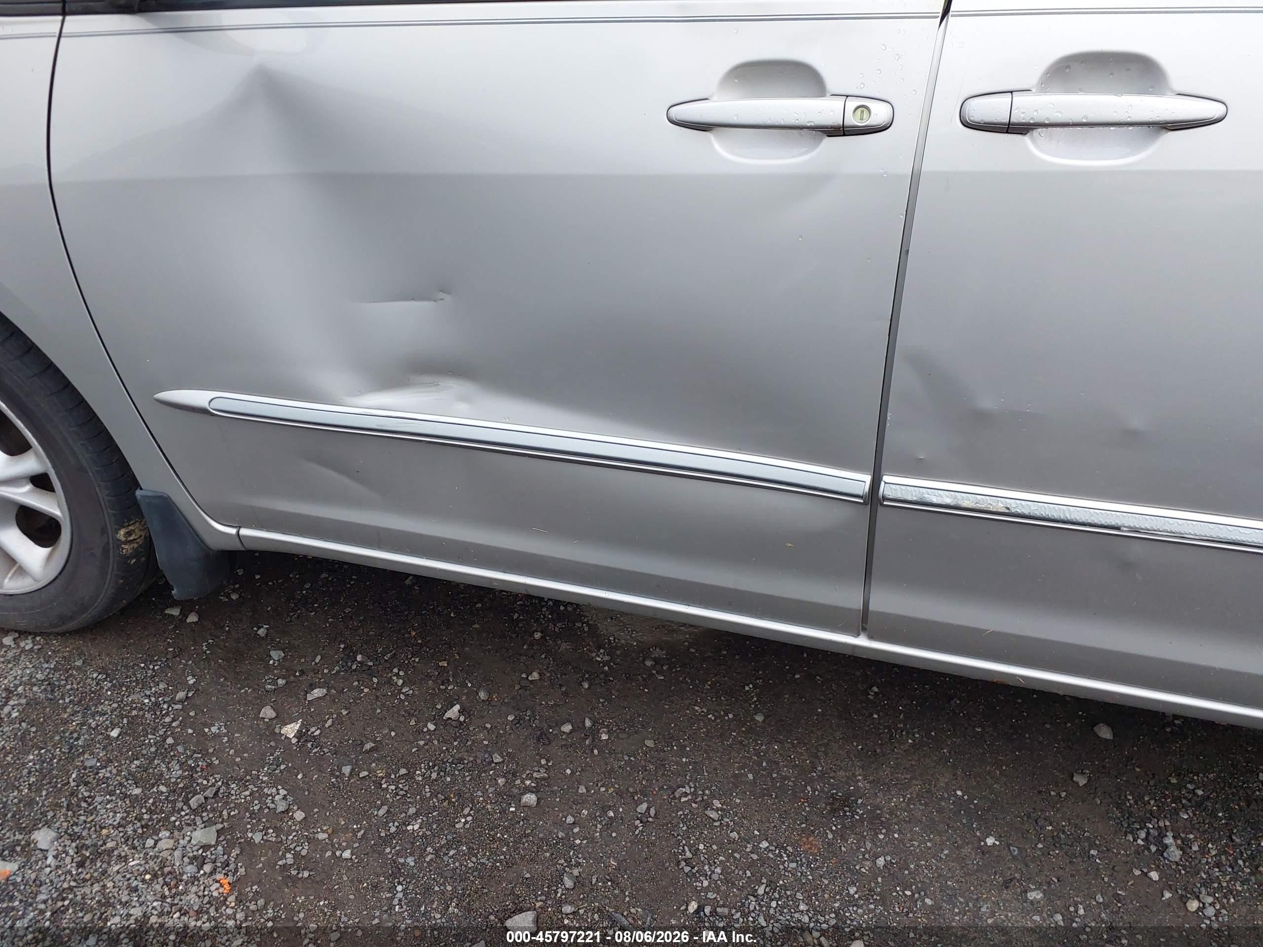 2005 Toyota Sienna Xle Limited Silver vin: 5TDBA22C45S048338