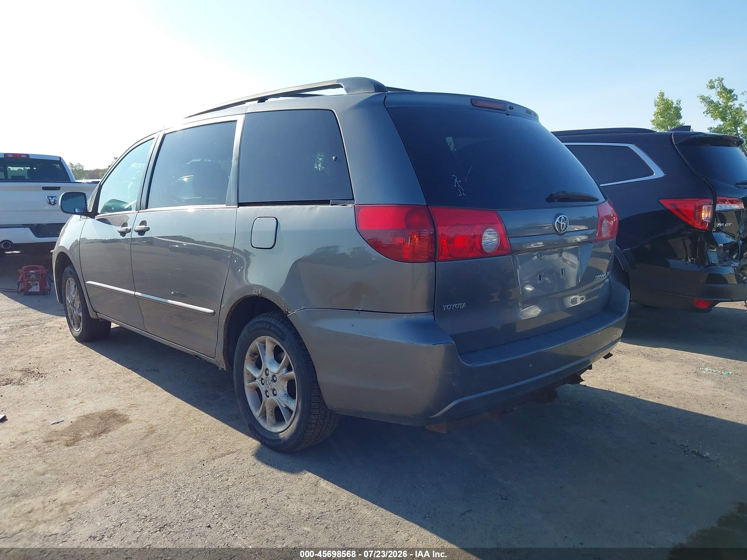 2004 Toyota Sienna Xle Gray vin: 5TDBA22C54S005111