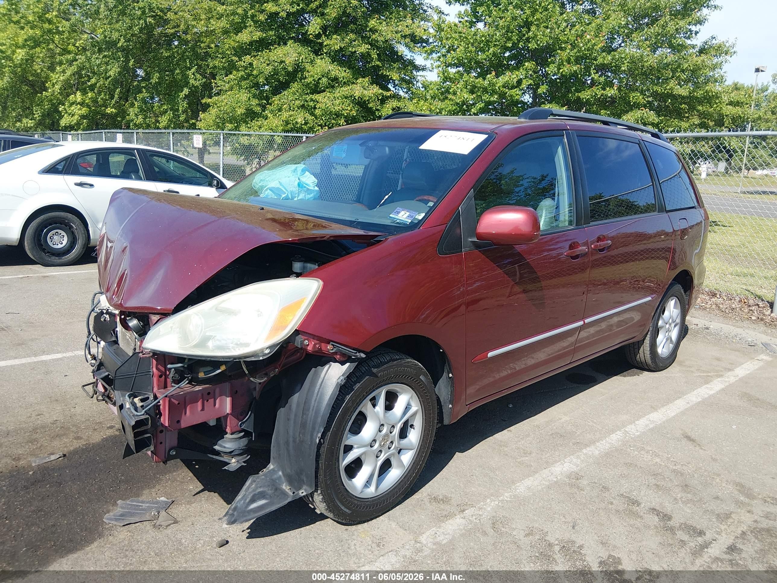 2004 Toyota Sienna Xle Limited Red vin: 5TDBA22C54S025388