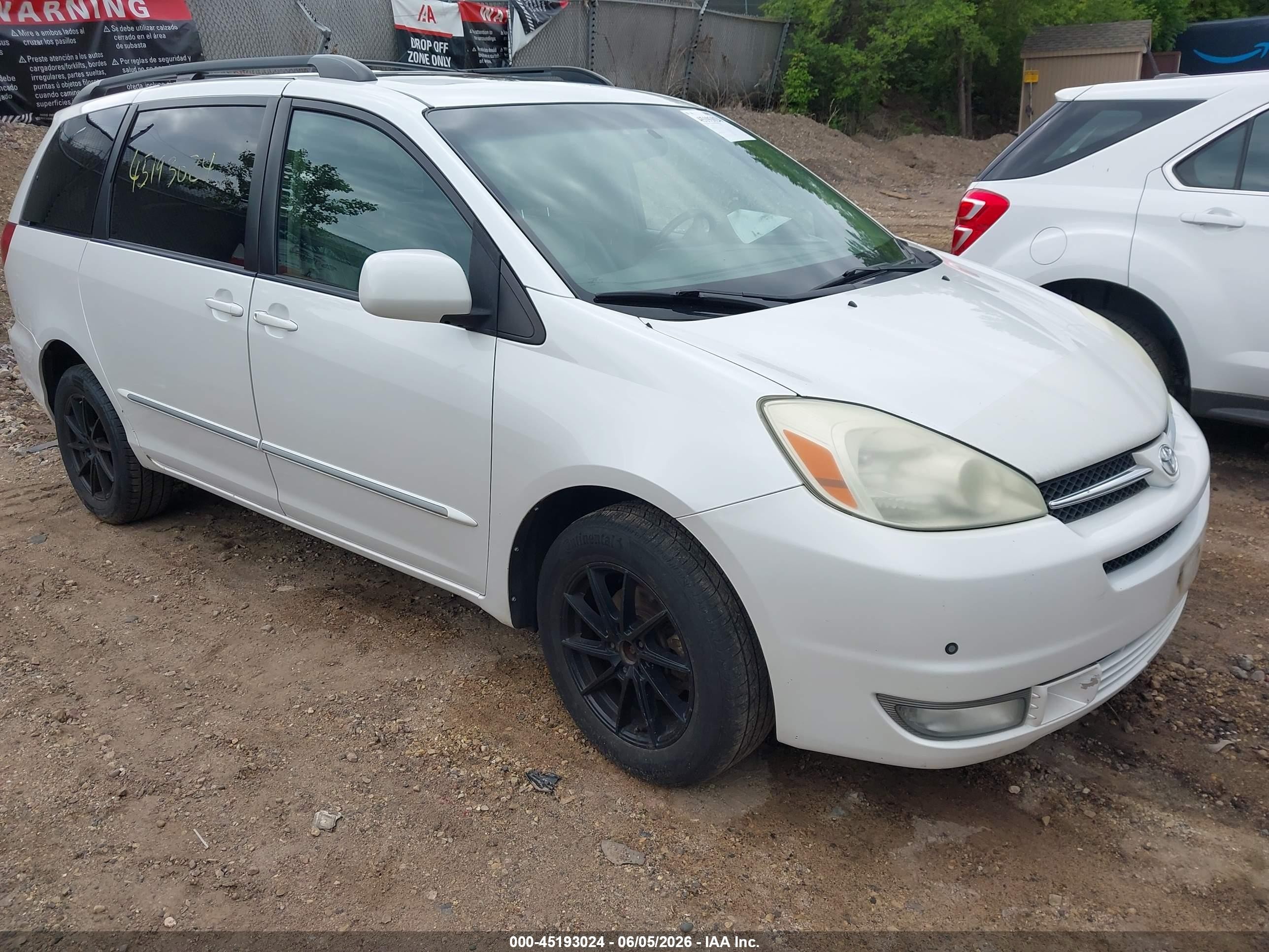 2004 Toyota Sienna Xle Limited White vin: 5TDBA22C54S025391