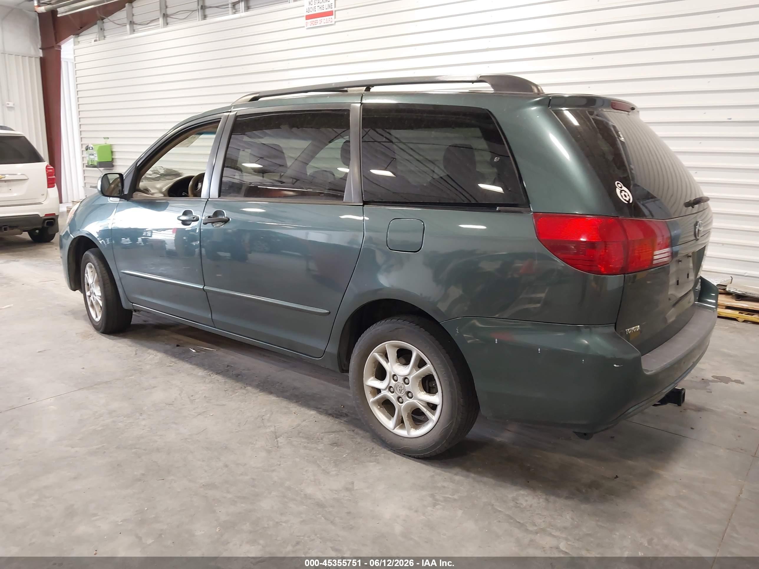 2004 Toyota Sienna Xle Серый vin: 5TDBA22C54S025584