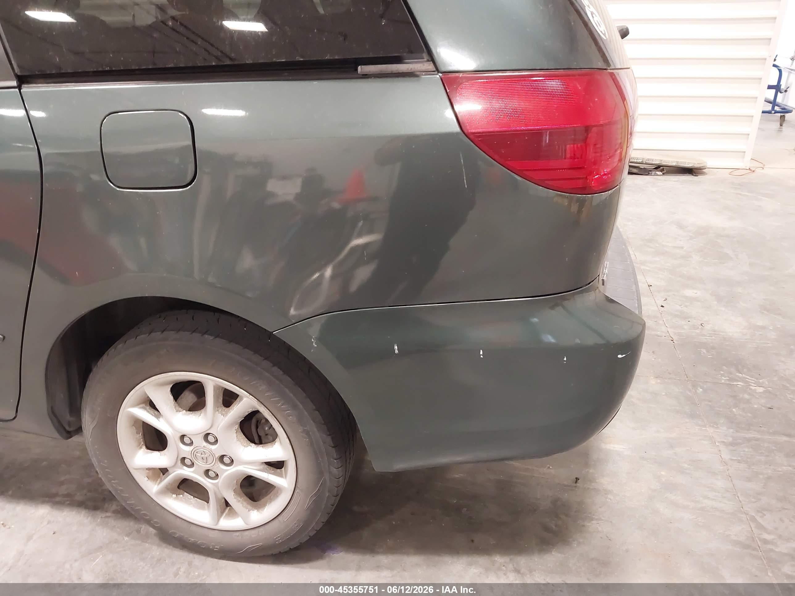 2004 Toyota Sienna Xle Серый vin: 5TDBA22C54S025584