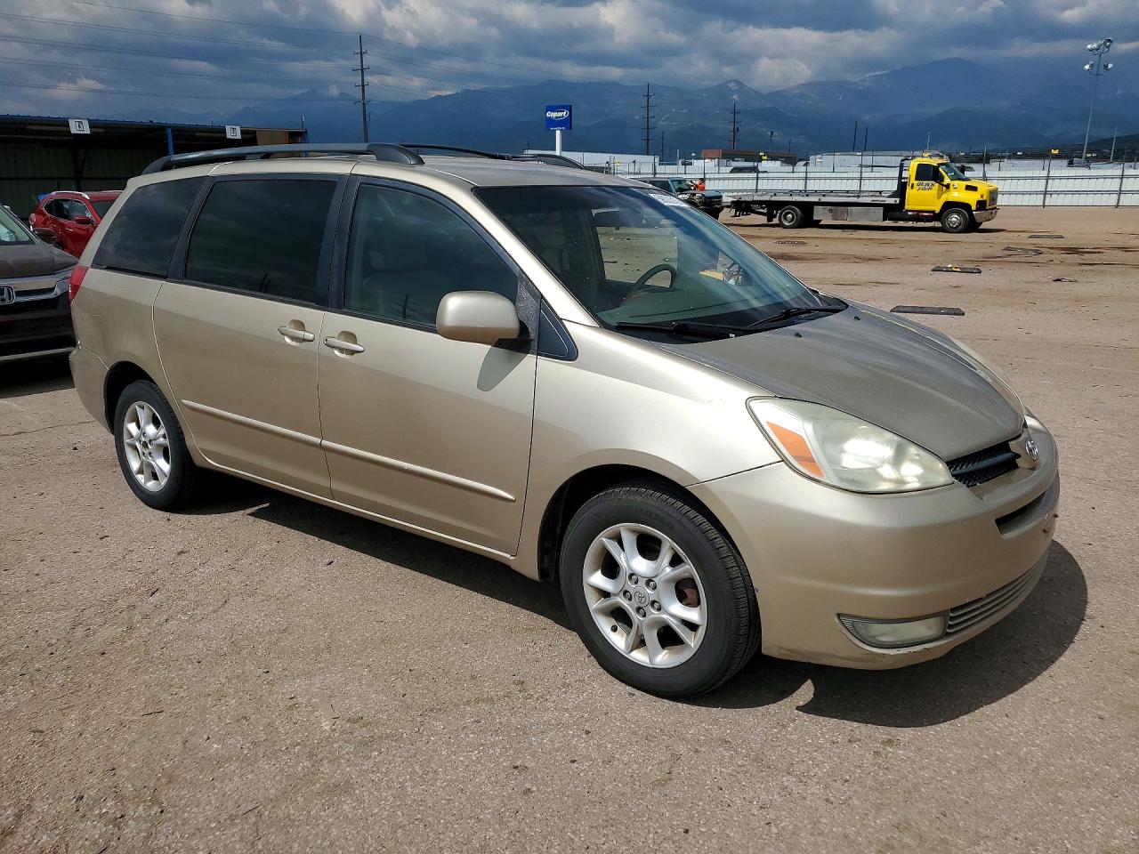 2005 Toyota Sienna Xle 7 Passenger Gold vin: 5TDBA22C55S036134