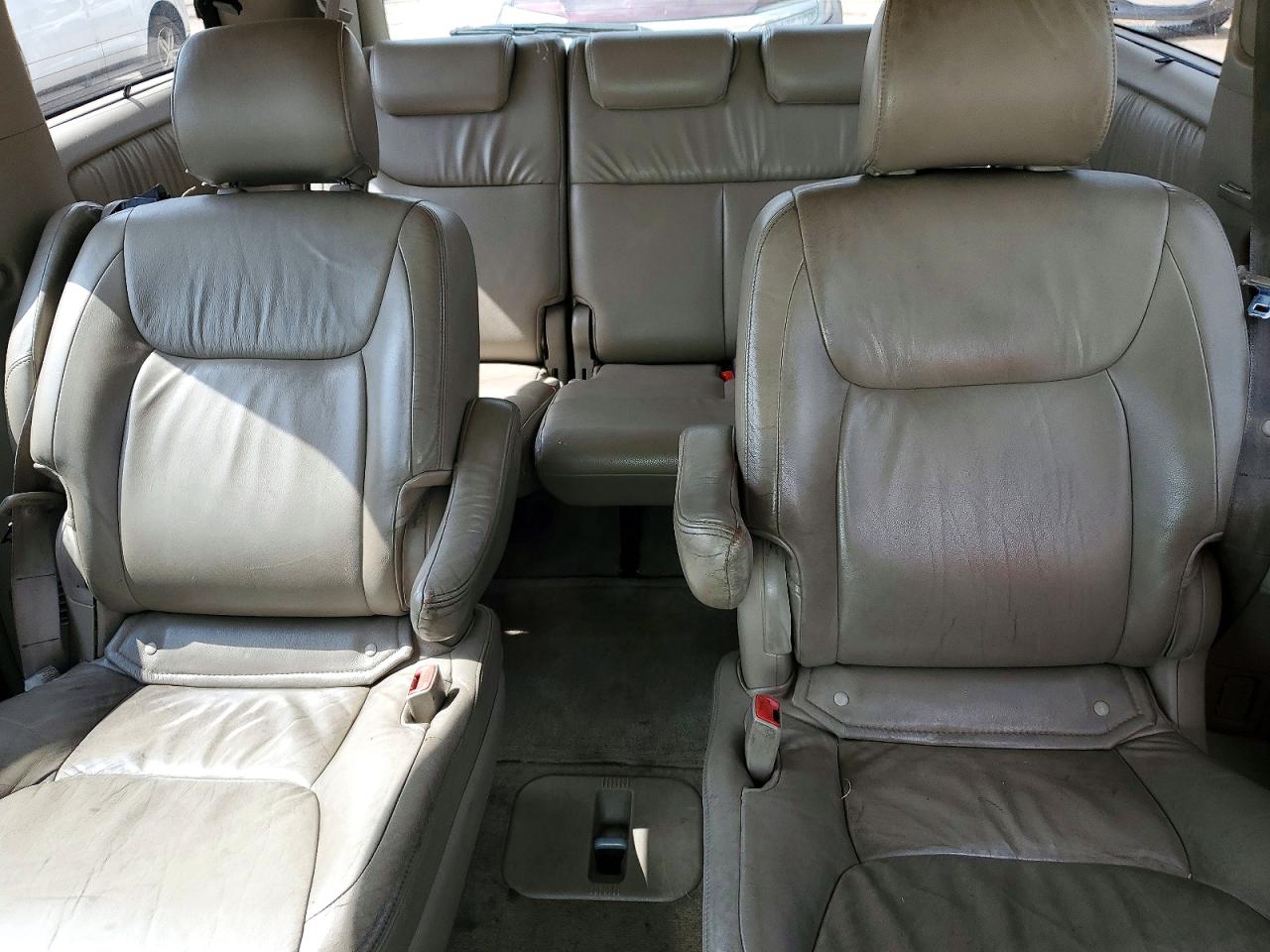2005 Toyota Sienna Xle 7 Passenger Gold vin: 5TDBA22C55S036134