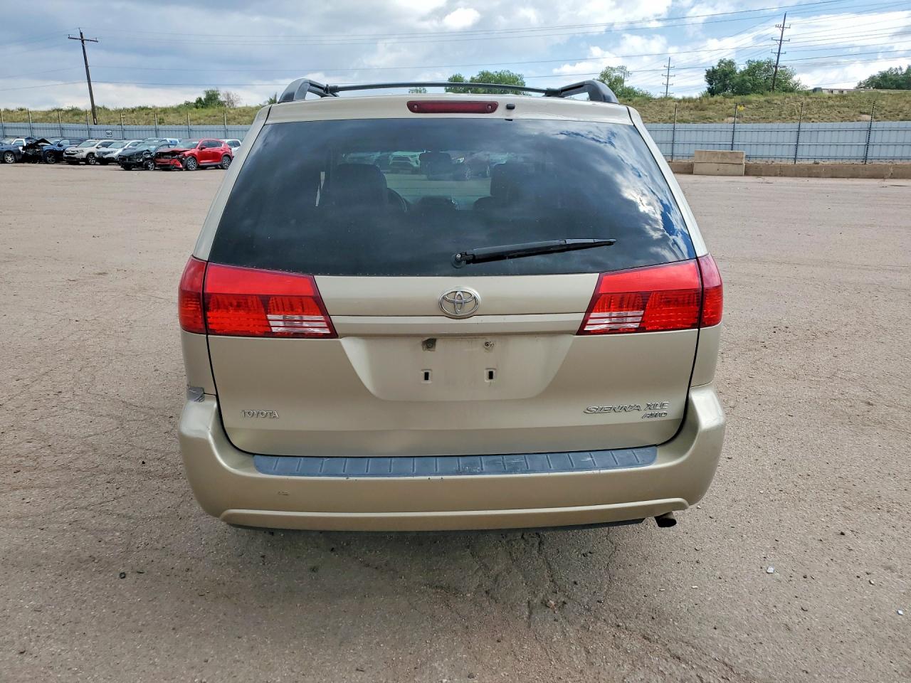 2005 Toyota Sienna Xle 7 Passenger Gold vin: 5TDBA22C55S036134