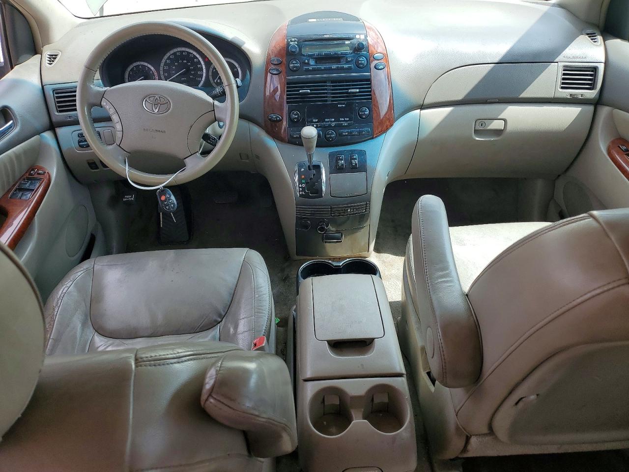 2005 Toyota Sienna Xle 7 Passenger Gold vin: 5TDBA22C55S036134