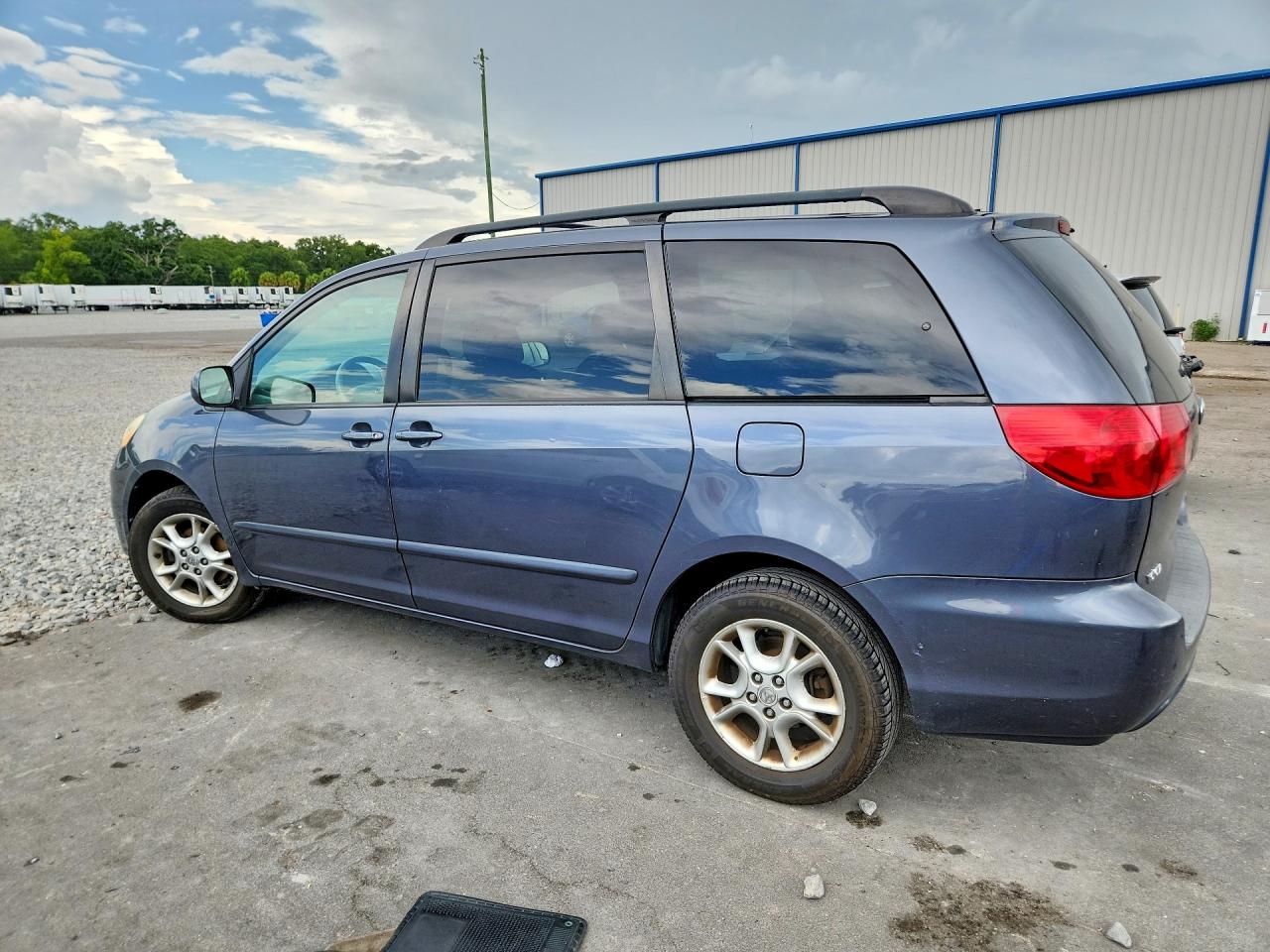 2006 Toyota Sienna Xle 7 Passenger Blue vin: 5TDBA22C56S057891