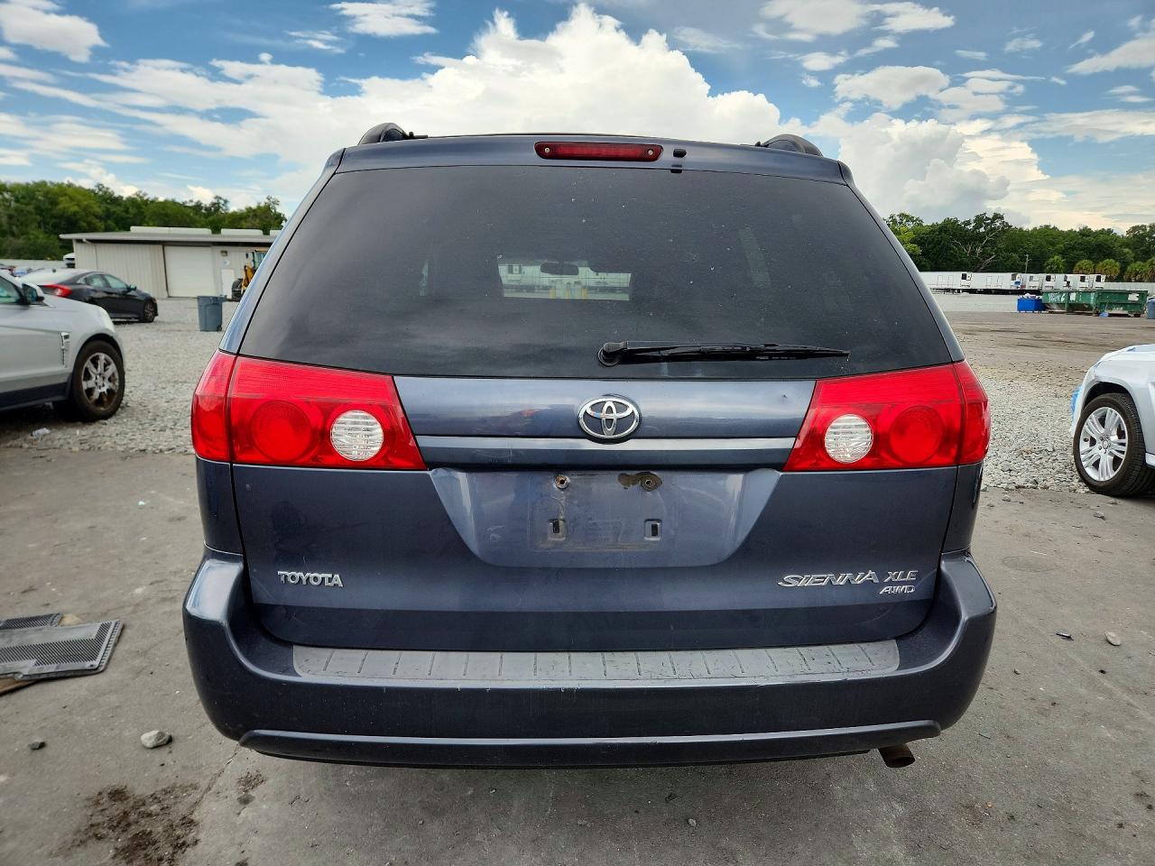 2006 Toyota Sienna Xle 7 Passenger Blue vin: 5TDBA22C56S057891