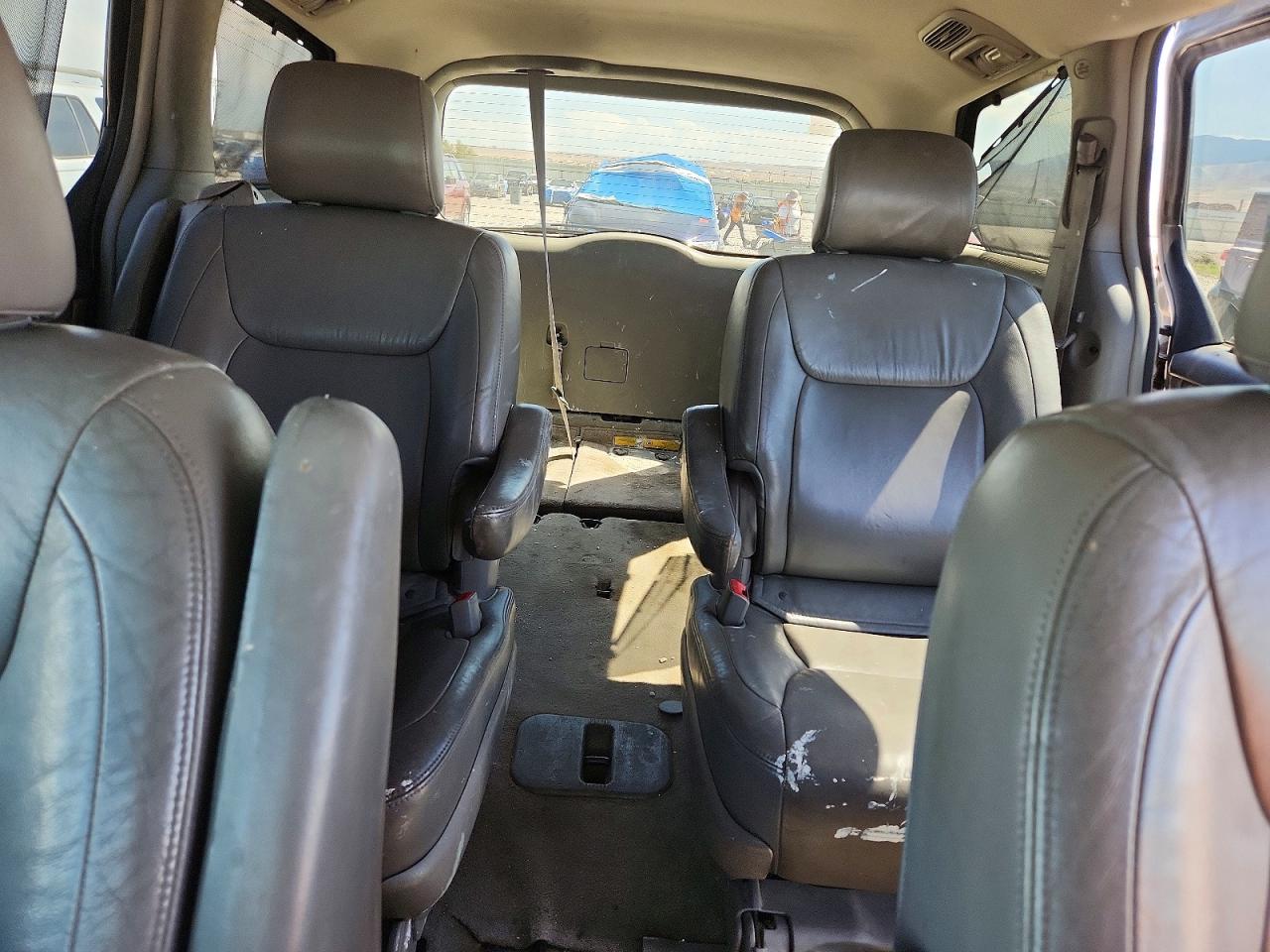 2006 Toyota Sienna Xle Limited 7 Passenger Gray vin: 5TDBA22C56S058295
