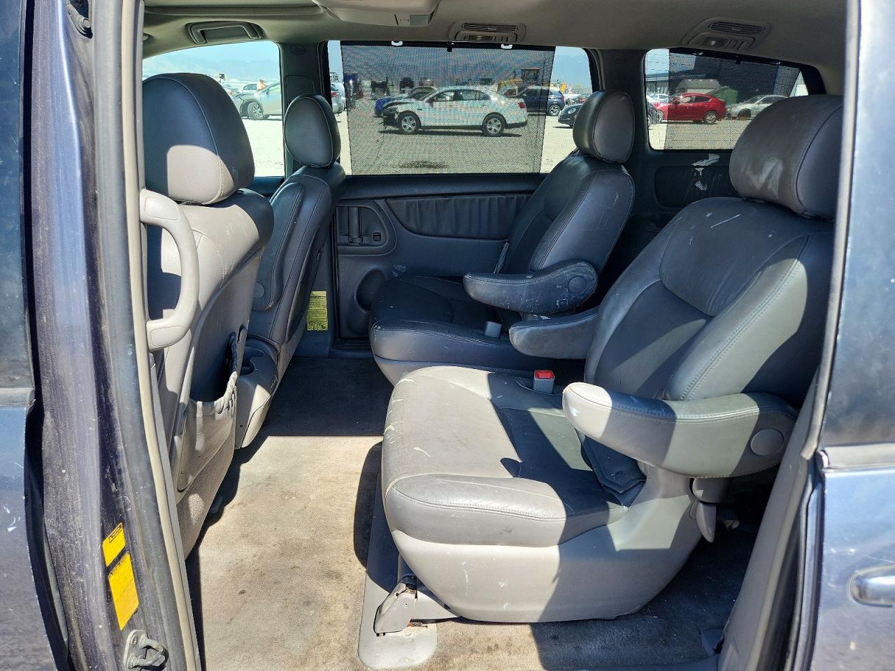 2006 Toyota Sienna Xle Limited 7 Passenger Gray vin: 5TDBA22C56S058295