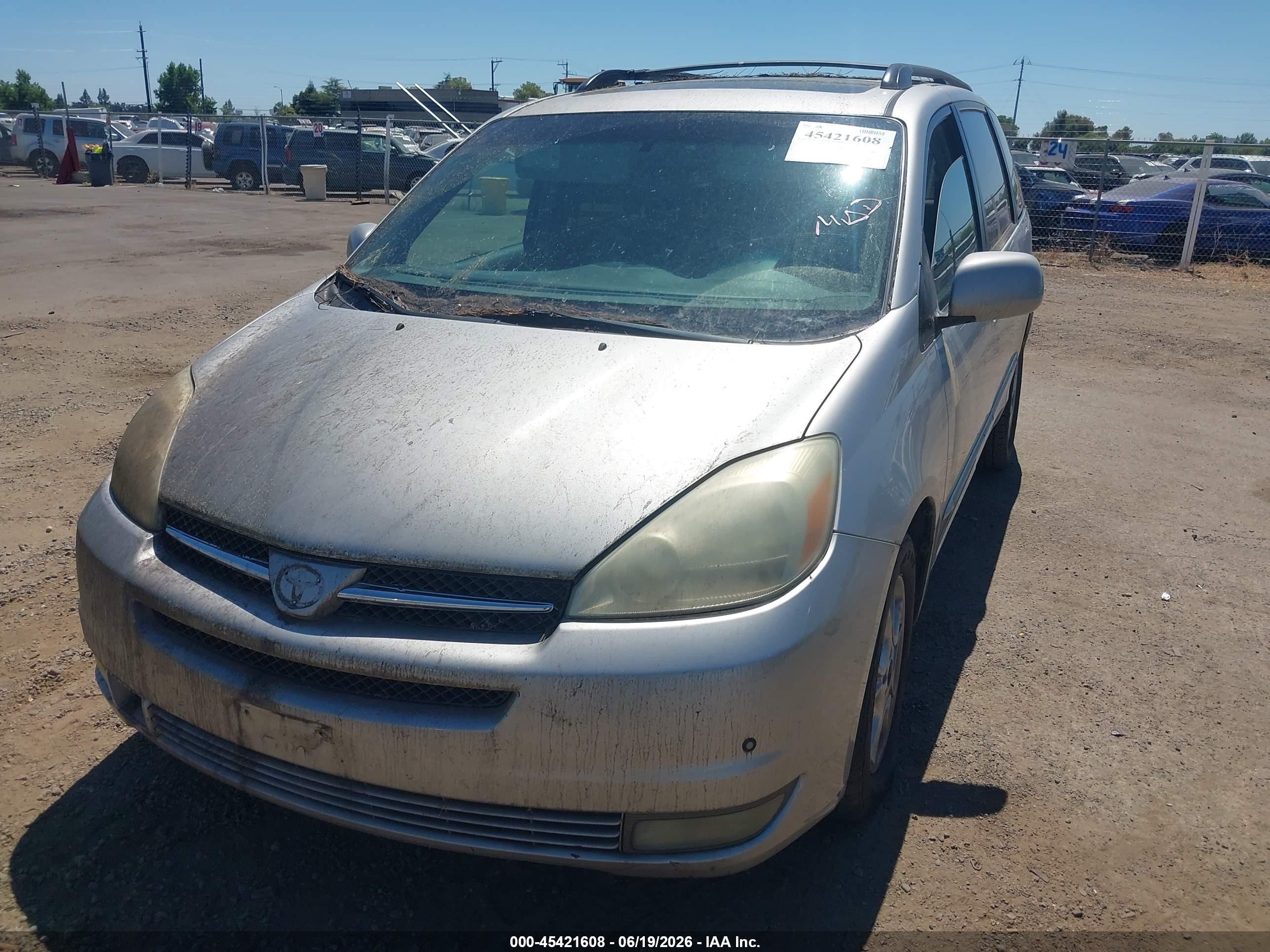 2004 Toyota Sienna Xle Limited Silver vin: 5TDBA22C64S010687